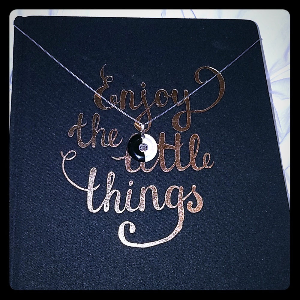 Sterling silver Necklace w/ying yang charm